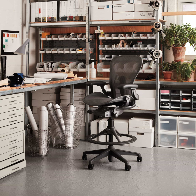 Aeron Stool